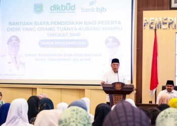 Tak Hanya SD, Pemkot Tangsel Kembali Salurkan Bantuan Pendidikan untuk 564 Siswa SMP Kurang Mampu