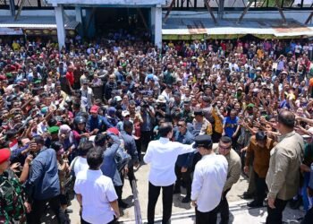 Kunjungi Pasar Rakyat Kefamenanu, Presiden Jokowi Pantau Harga dan Pamit ke Warga