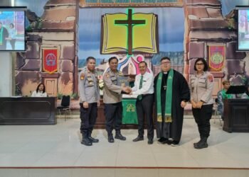 Minggu Kasih, Polda Banten Kunjungi Gereja Kristen Indonesia