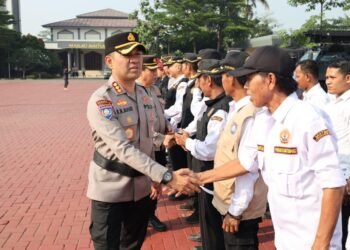 Polda Banten Gelar Apel Kesiapan Pam Swakarsa Jelang Pilkada Tahun 2024