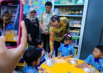 Uji Coba Program Makan Bergizi Gratis, Pilar Saga Ichsan Sampaikan Komitmen Dukungan Pemkot Tangsel