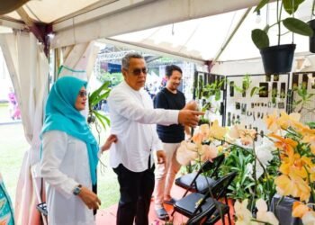 Benyamin Davnie Dorong Orchid Festival Jadi Agenda Tahunan