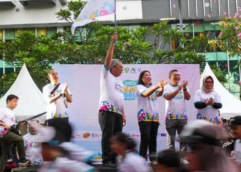 Ribuan Peserta Meriahkan Tangsel Color & Bubble Run 2024