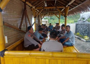 Kapolsek Cibadak Polres Lebak Gelar Anev Bulanan Bersama Anggota.