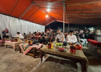 Kanit Binmas Polsek Cibadak hadiri ikhtifalan dan halal bihalal di Desa Kaduagung Timur.