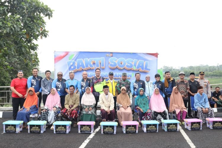 Pererat Kebersamaan Dengan Masyarakat, Polda Banten Gelar Fun Bike dan Bakti Sosial