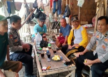 Polsek Kresek Polresta Tangerang Kunjungi Tokoh Masyarakat Guna Jalin Tali Silaturahmi