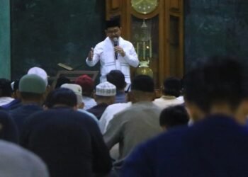 Ceramah Tarawih di Al-A’zhom, Wali Kota Sachrudin: Ramadan Ladang Kebaikan Manfaatkan dengan Baik