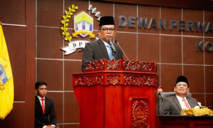 Gubernur Andra Soni Ingatkan Pelayanan Pendidikan Berkualitas