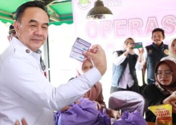 Sekda Kabupaten Tangerang Soma Atmaja Buka Operasi Pasar Gerakan Pangan Murah