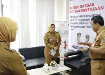 Wabup Intan Nurul Hikmah Pantau Kesiapan Posko Satgas Ketenagakerjaan Tahun 2025