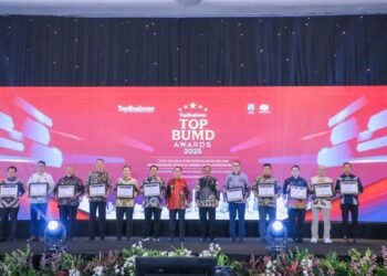 Benyamin Davnie Raih Penghargaan Top Pembina BUMD 2025