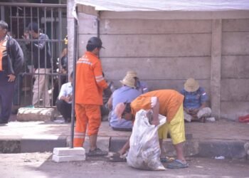 Pasca Pertiban PKL, DLH Tangsel Gelar Operasi Bersih Pasar Ciputat