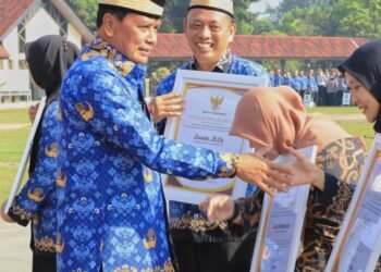 Pemkab Tangerang Berikan Penghargaan kepada 15 Kepala Sekolah Inovatif