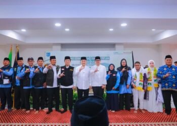 Pilar Saga Ichsan Bersama Wagub Banten Lepas 393 Calon Jemaah Haji Kloter 47 Asal Tangsel