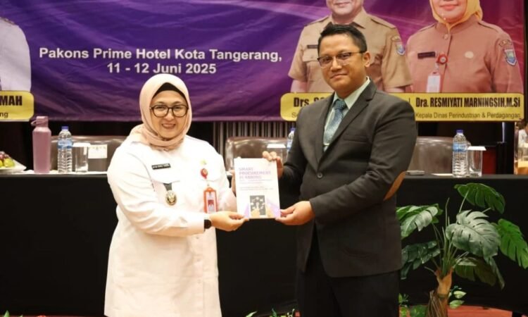 Wabup Intan Buka Sosialisasi Peningkatan Penggunaan Produk Dalam Negeri