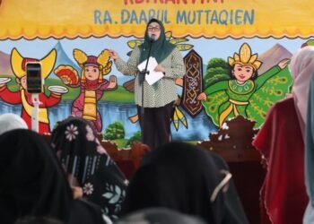 Wabup Intan Hadiri Acara Kelulusan Siswa RA Daarul Muttaqien