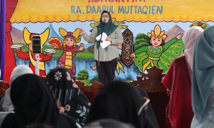 Wabup Intan Hadiri Acara Kelulusan Siswa RA Daarul Muttaqien
