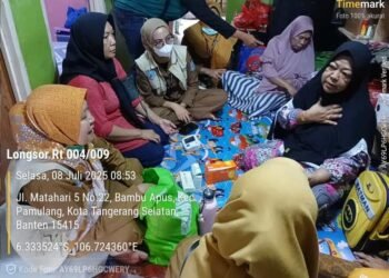 Turunkan Tim Ngider Sehat, Dinkes Tangsel Lakukan Pemeriksaan Kesehatan Warga Terdampak Banjir
