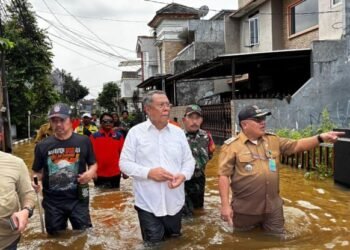 Respon Banjir Pondok Maharta, Wali Kota Benyamin Davnie Bakal Tambah 10 Pompa Hingga Pintu Air