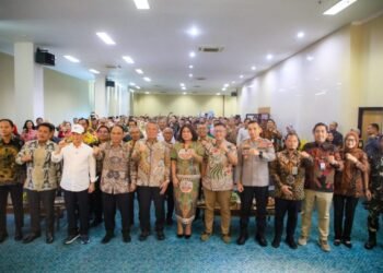 Menkop Budi Arie Setiadi Bersama Wali Kota Benyamin Davnie dan Wagub Banten Luncurkan 54 Koperasi Merah Putih di Tangsel