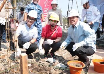 Bupati Tangerang Letakkan Batu Pertama Pembangunan 51 Rumah Layak Huni di Desa Tanjung Kait