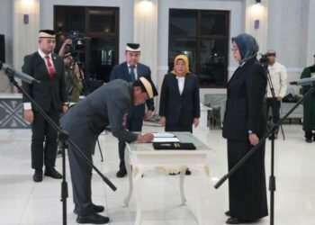 Lantik 15 Pimpinan Tinggi Pratama, Bupati Tangerang Tekankan Integritas dan Profesionalisme ASN