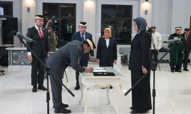 Lantik 15 Pimpinan Tinggi Pratama, Bupati Tangerang Tekankan Integritas dan Profesionalisme ASN