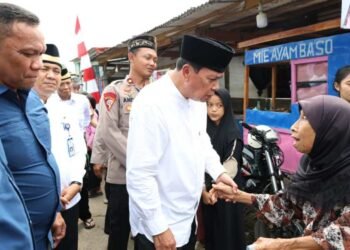 Bupati Tangerang Jumling di Masjid Jami Hidayatul Mubtadiin Cileles