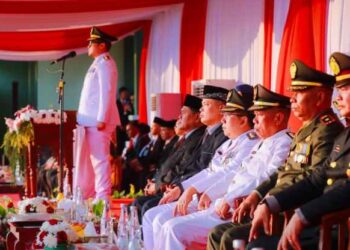 Dipimpin Wakil Wali Kota Pilar Saga Ichsan, Upacara Penurunan Bendera HUT ke-80 RI di Tangsel Berlangsung Khidmat