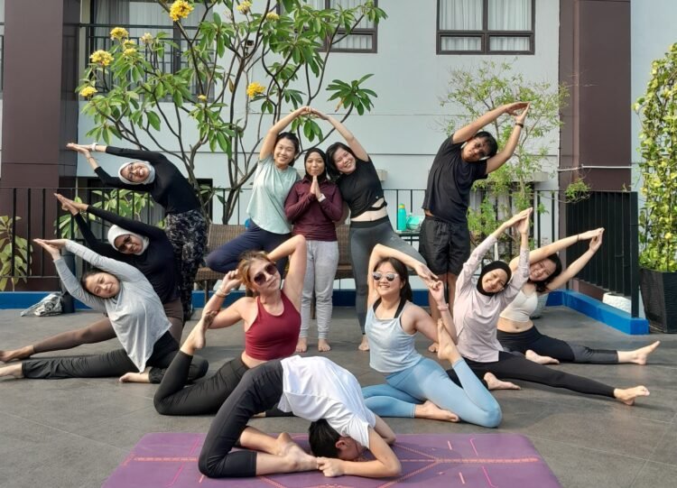 Rise and Shine: Wellness Activity di Atria Residences Gading Serpong, Nikmati Pagi yang Sehat dan Bugar Bersama Komunitas Serpong Yoga