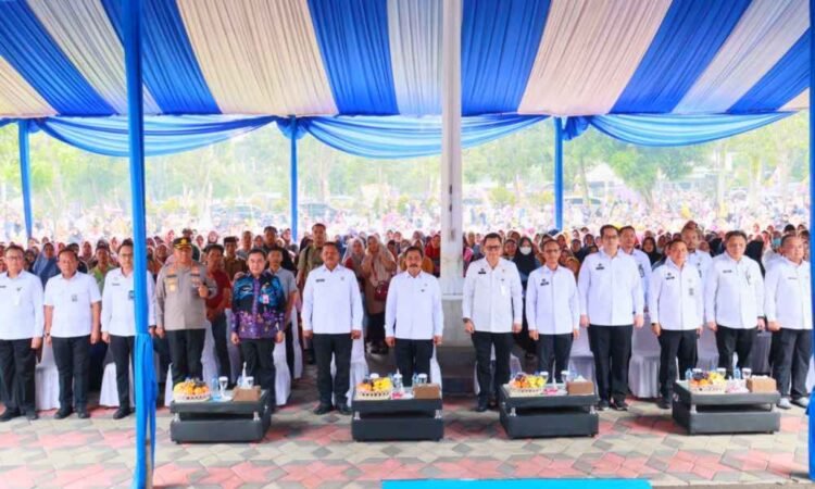 Menimipas RI dan Pemkab Tangerang Salurkan 5.000 Paket Bansos untuk Warga Jambe