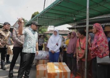 Pilar Saga Ichsan Kunjungi Korban Kebakaran Asrama Polisi Serpong