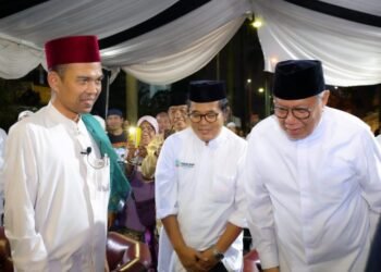Hadirkan Penceramah Ustaz Abdul Somad, Wali Kota Tangsel Benyamin Davnie Ikuti Peringatan Maulid Nabi di Masjid Raya Vila Inti Persada