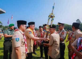 Peringatan Hari Pramuka ke-64 di Tangsel, Benyamin Davnie Ajak Generasi Muda Jadi Garda Terdepan Bangsa