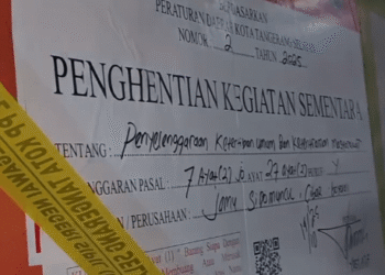 Operasi Gabungan, Satpol PP Tangsel Sita Ratusan Botol Miras dari Toko Jamu dan Tempat Hiburan