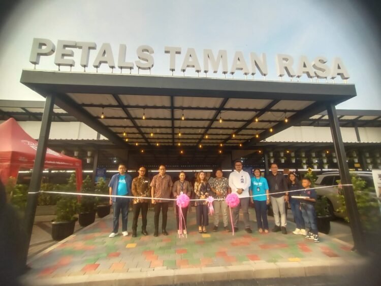 Hidupkan UMKM Lokal dan Ekonomi Warga, Paramount Petals Resmikan Taman Rasa
