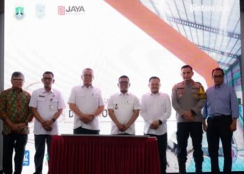 Benyamin Davnie Bersama Andra Soni Resmikan MRF Bintaro Jaya