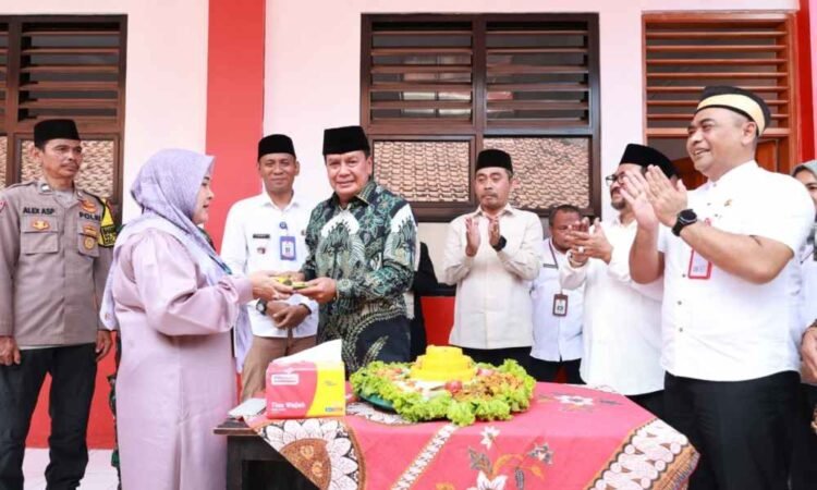 Bupati Resmikan Gedung SDN Pancar Budaya Desa Tegal Angus Teluknaga