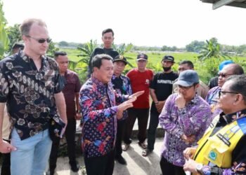 Bupati Tangerang Dialog Penanganan Banjir dengan Warga Perum Vila Tomang Baru