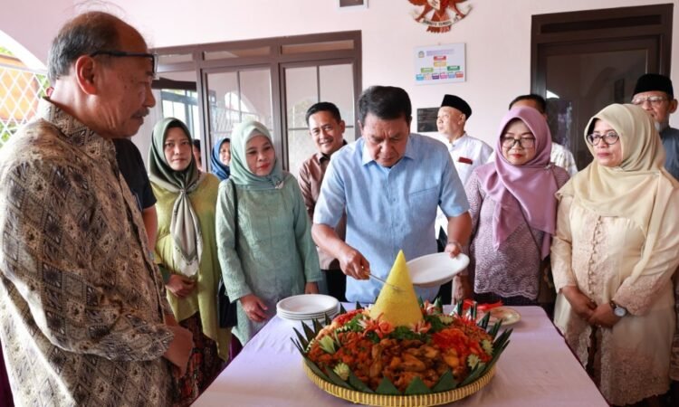 Bupati Tangerang Resmikan Sekretariat RW 12 dan PAUD Anggrek Bulan Kelurahan Bencongan