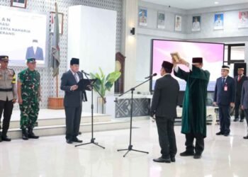 Bupati Tangerang Lantik Dirops Perumda Pasar NKR