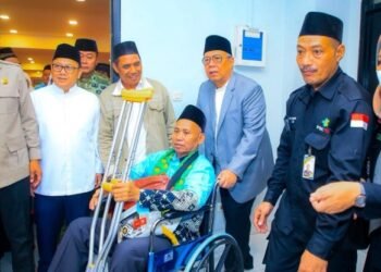 Wali Kota Benyamin Davnie Lepas 393 Jemaah Haji Kloter Pertama Asal Tangsel