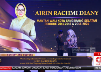 Airin Rachmi Diany Raih Penghargaan Outstanding Influential Woman Leader in Regional Development dari CNN Indonesia