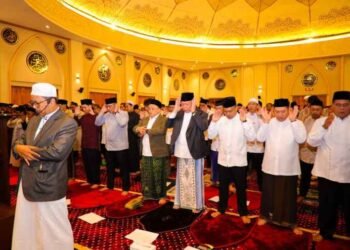 Benyamin Davnie: Iduladha Mengajarkan Nilai Pengorbanan, Kepedulian Sosial, dan Gotong Royong