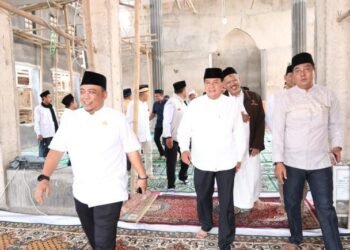 Bupati Tangerang Jumling Di Masjid Jami Al Hidayah Kronjo