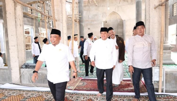 Bupati Tangerang Jumling Di Masjid Jami Al Hidayah Kronjo
