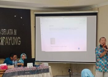 Diskominfo Tangsel Gandeng Onno W Purbo Gelar Pelatihan AI bagi Ibu-Ibu