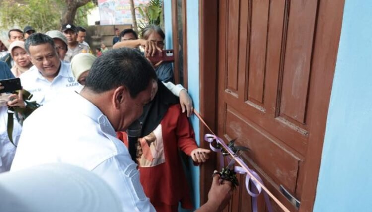 Resmikan Rumah Ibu Siti Rahmawati, Maesyal Rasyid: Hasil Gotong Royong dan Kepedulian Nyata Terhadap Sesama